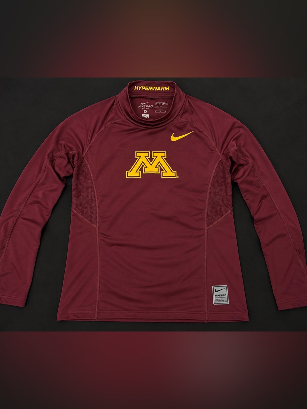 Nike Minnesota Golden Gophers Hyperwarm Long Sleeve Training Top – Maroon/Gold